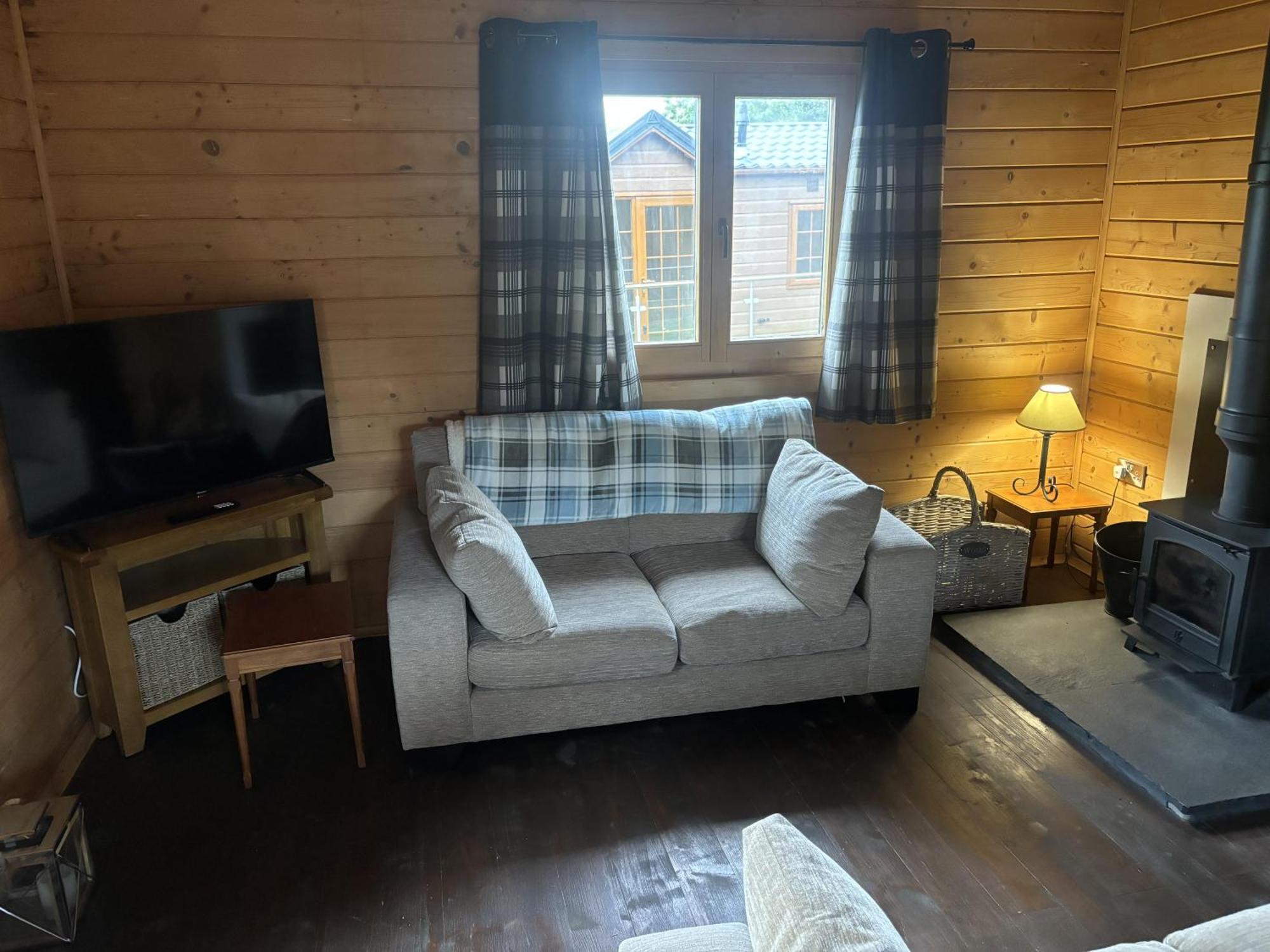 Rustic Lodge Retreat At Riverview Holiday Park Newcastleton Luaran gambar