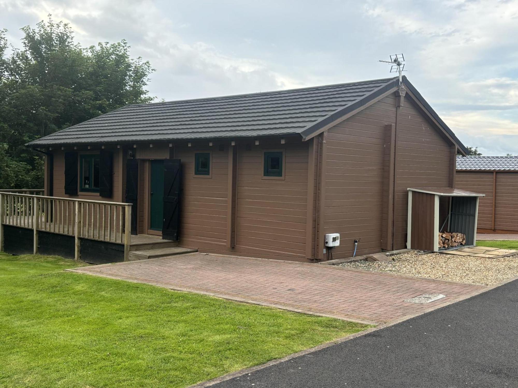 Rustic Lodge Retreat At Riverview Holiday Park Newcastleton Luaran gambar