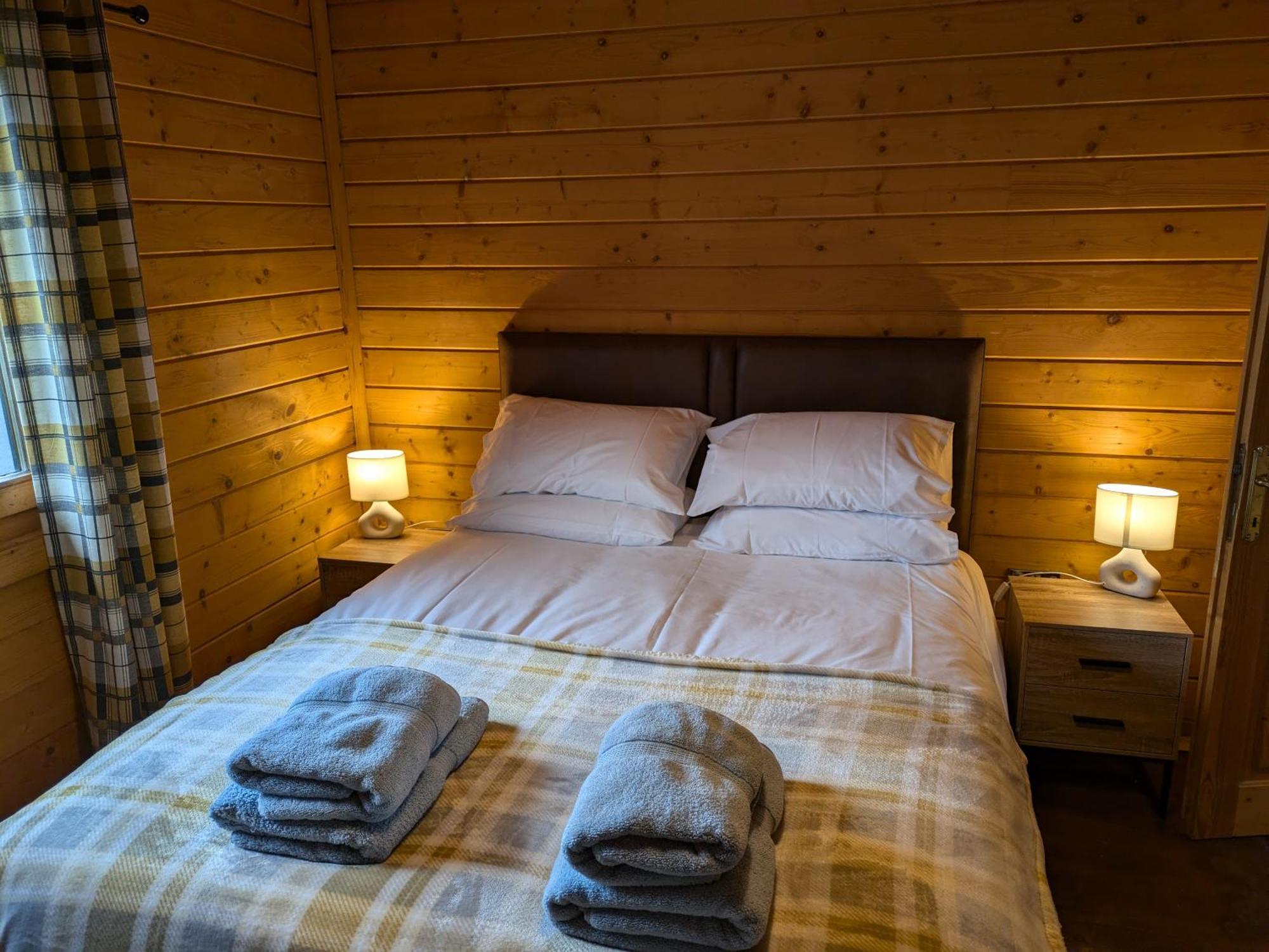 Rustic Lodge Retreat At Riverview Holiday Park Newcastleton Luaran gambar